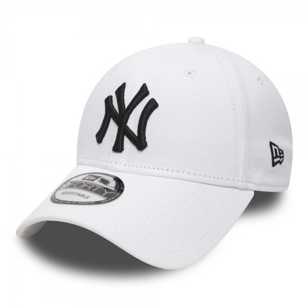  New York Yankees Essential White 9FORTY
